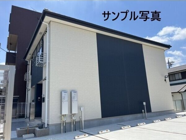 アムールの駐車場
