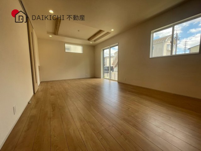 【居間・リビング】 | 北本市東間7丁目　グランシエロ　新築戸建　全6棟　5号棟