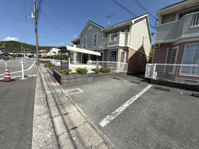 サンセ－ル　Ⅱの駐車場