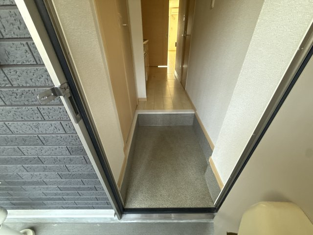 アクロポリスⅤの玄関