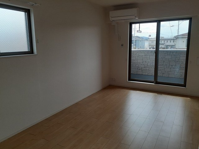 グラン　フィオーレＣの居間・リビング