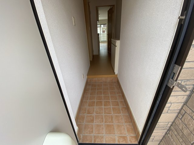 ラフレシールあぼしＢの玄関