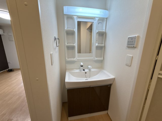 パストラル津倉の洗面所