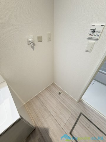 秦野市渋沢6期　新築戸建　全5棟2号棟のランドリースペース