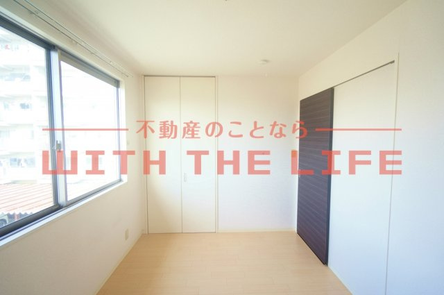 プレフェランス長門石の洋室|個人の部屋や寝室として使える洋室です