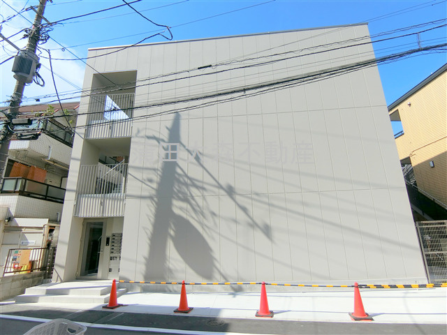 フォーラム大森北の外観|2025年6月築　鉄骨造地上3階建て総戸数12戸インターネット無料　　東京都大田区大森北6丁目の落ち着いた住環境！　京急本線平和島駅近最寄り徒歩3分