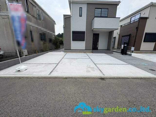 藤沢市大庭3期　新築戸建　全2棟1号棟の駐車場