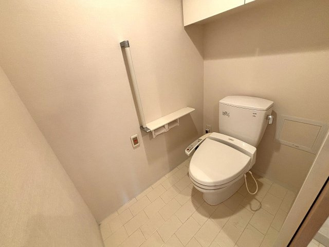 【トイレ】 | □■ダイヤモンドライフ湘南■□ | トイレも広々としています。