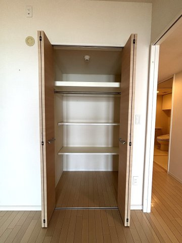 【収納】 | □■ダイヤモンドライフ湘南■□ | 各部屋にクローゼットがあり便利です！