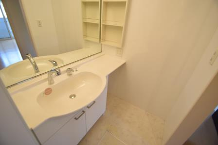 ミ・カーサの洗面所|別タイプの写真