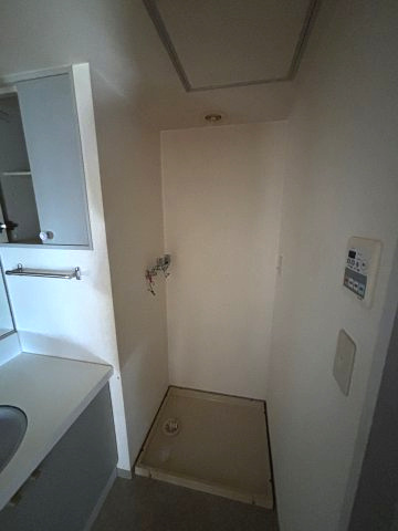 ラクシア荒川沖の洗面所|洗濯機置き場です