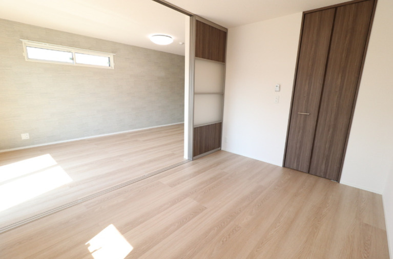 PREMILIFE羽屋の内装