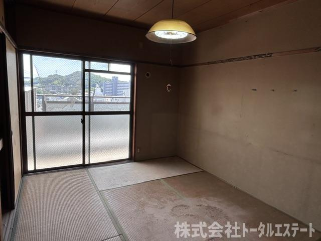ロイヤルコーポランド上田中の和室