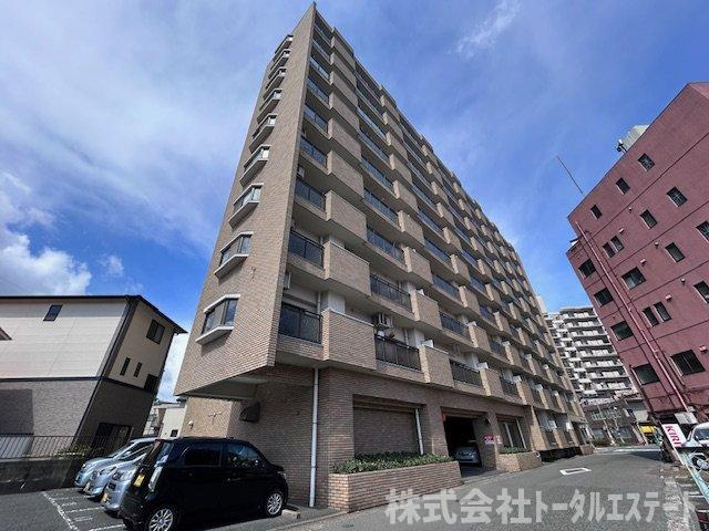 ロイヤルコーポランド上田中の外観