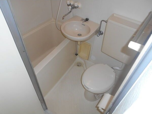 コーポ井村 A棟　　刈谷市近郊の賃貸ならクラスホーム刈谷店の浴室