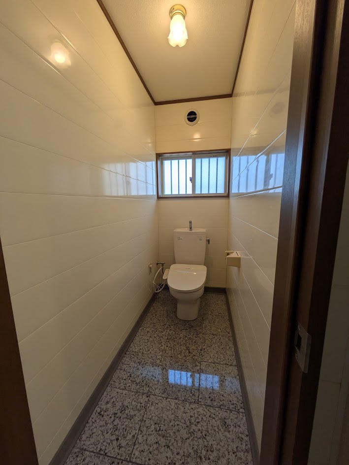 エレガンス日向Eのロビー