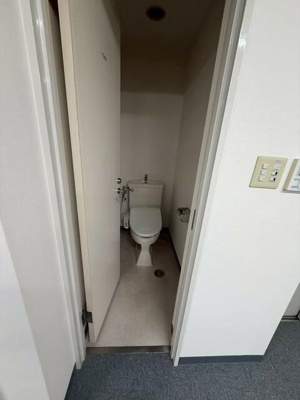【玄関】 | 英ビル |  