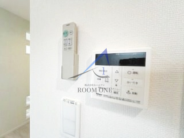 ヴィラ新小岩の設備|給湯パネルです。
