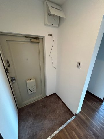 田中マンションの玄関