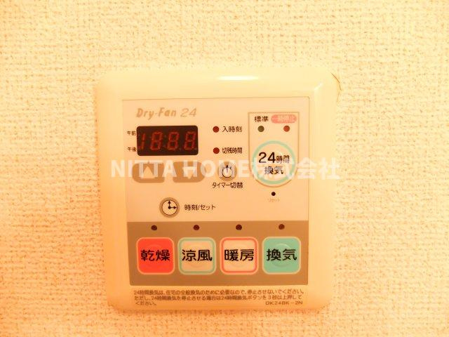 ベル　ファミーユⅠ　１番館の洗面所|浴室乾燥も付いています＊