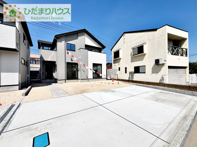 【駐車場】 | 取手市本郷2期　新築戸建　2号棟 | マイホームなら駐車場代がかかりません！しかも、自宅の駐車場で洗車ができます！今までコイン洗車に行っていた手間も省けて、節約にもつながります(^^♪