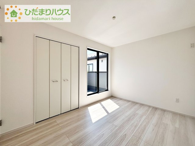 【洋室】 | 取手市本郷2期　新築戸建　2号棟 | 木の温もりがやさしいフローリング♪