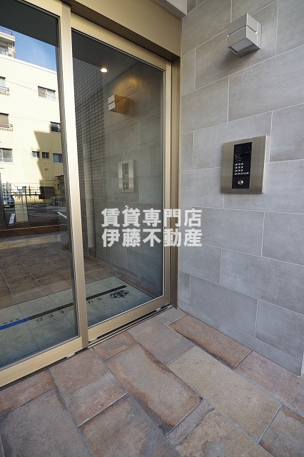 サクシード大曽根のエントランス