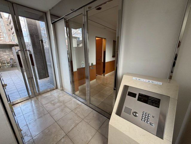 ジェネラスマンション城西のエントランス