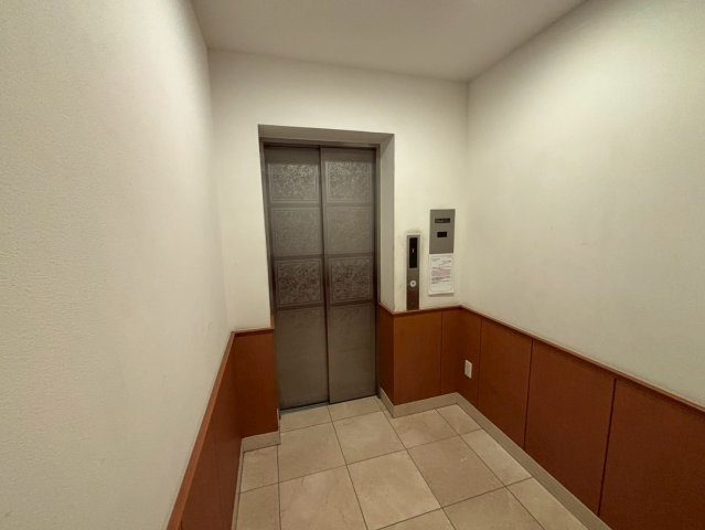 ジェネラスマンション城西のその他共用部分|エレベーター１基あります。