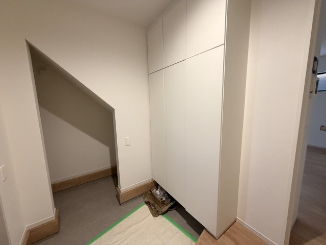 福岡市東区原田３期　2号棟の玄関
