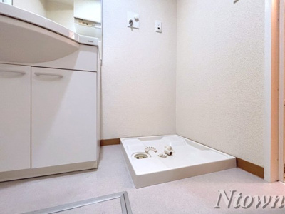 【設備】 | Gramercy Shirakawa Koen | 洗濯機置き場です