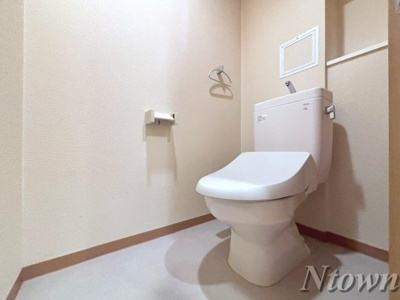 【トイレ】 | Gramercy Shirakawa Koen | 落ち着いた色調のトイレです