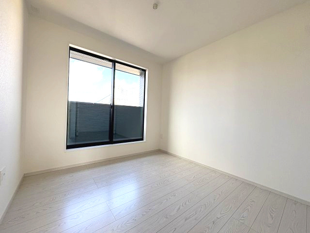 【子供部屋】 | 福岡市早良区原1丁目1期　2号棟（全2棟）【仲介手数料無料・0円】 | 施工例。施工例は完成時と異なる場合があります。