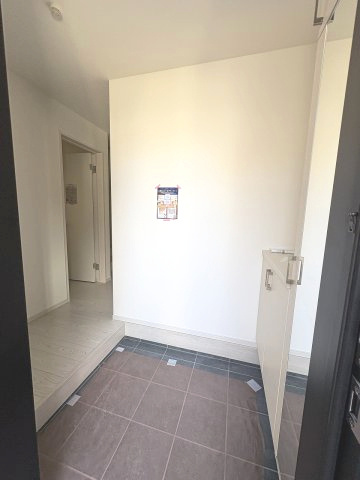 【内装】 | 福岡市早良区原1丁目1期　2号棟（全2棟）【仲介手数料無料・0円】 | 施工例。リビングです。施工例は完成時と異なる場合があります。