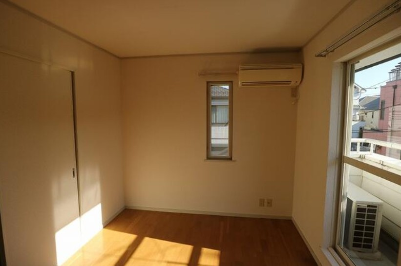 第2リバーサイド荻窪の居間・リビング