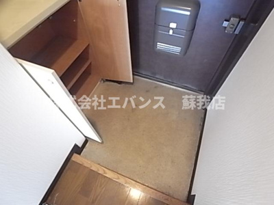 【玄関】 | ノーブルナガシマ | 収納もある玄関です