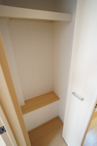 タカ・アンジュのその他