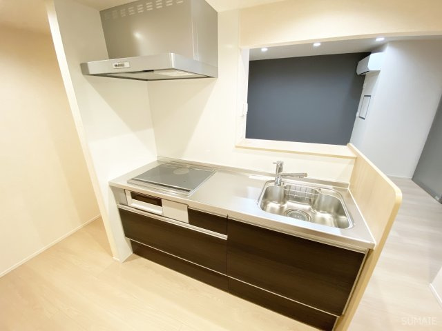 Ｎｏｂｌｅ ｒａｆｆｉｎｅｒ上小町のキッチン|スッキリしたカウンターキッチン！