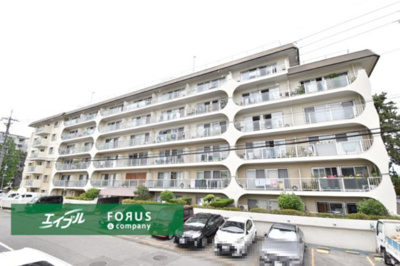 【外観】 | カネボウ三ツ池台マンション | 物件を比較検討したいお客様には、「物件比較見学プラン」をご用意しております。こちらの物件だけでなく、お客様の希望に沿った物件を、いくつかまとめてご案内させて頂きます。