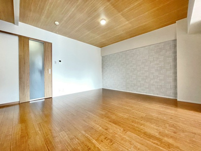 【居間・リビング】 | カネボウ三ツ池台マンション | エイブルだけの嬉しいサービス、ご用意しております。詳細は、お気軽に当社までお問合せ下さいませ！