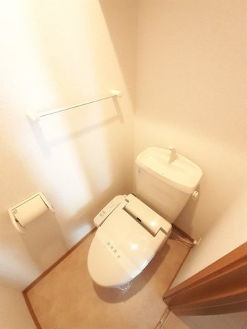 ベルフィオーレＢのトイレ|落ち着いたトイレです