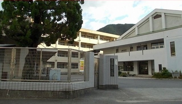 ベルフィオーレＢの周辺|仁方小学校まで700m