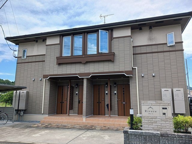 リヴェ－ル・アン