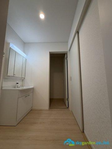 秦野市堀西第24　新築戸建　全2棟2号棟の脱衣所