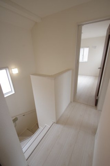 【その他】 | 【仲介手数料無料！！】府中市分梅町5丁目　新築戸建て（全1棟）1号棟　6690万円 | 2階廊下