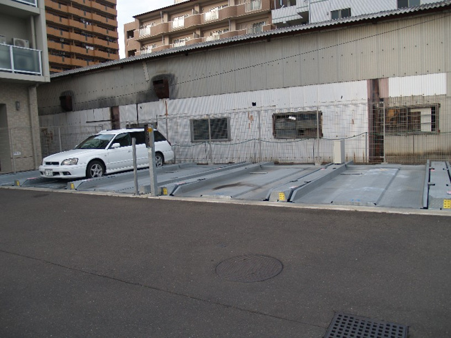 【駐車場】ベルレジデンス高砂