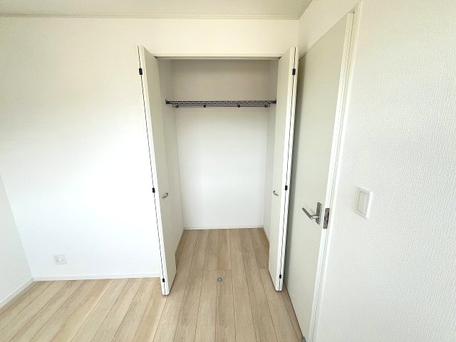 【収納】 | 福岡市東区舞松原3丁目第3　1号棟（全1棟）【仲介手数料無料・0円】 | 施工例。施工例は完成時と異なる場合があります。