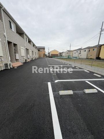 リーブルファイン本神戸の駐車場
