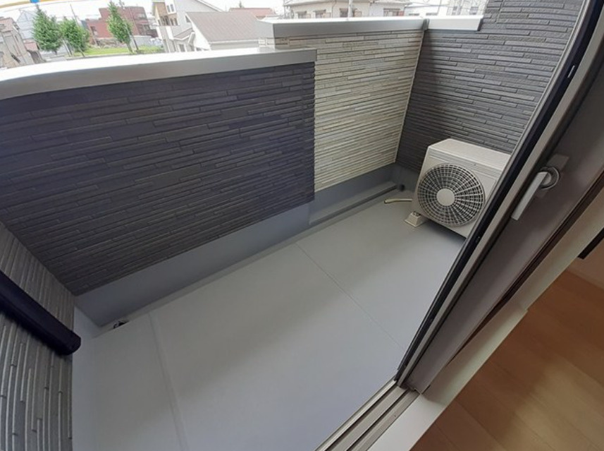 プラスエス英賀清水のバルコニー