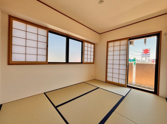 【和室】 | ワイズユウラク幕張パテラ | やわらかな陽ざしが心地よい畳のお部屋で思わずごろんとしたくなる、ほっと落ち着く空間です！